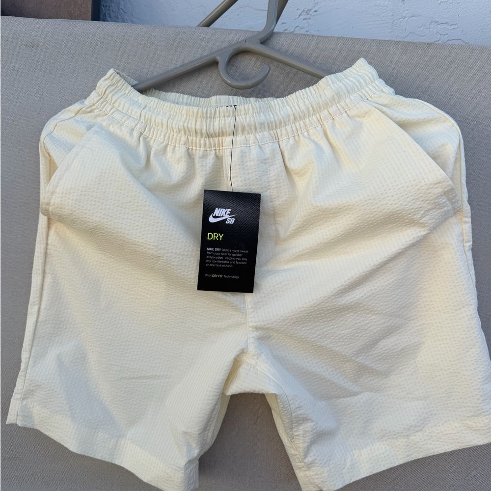 Nike SB Men's Off-White Athletic Shorts